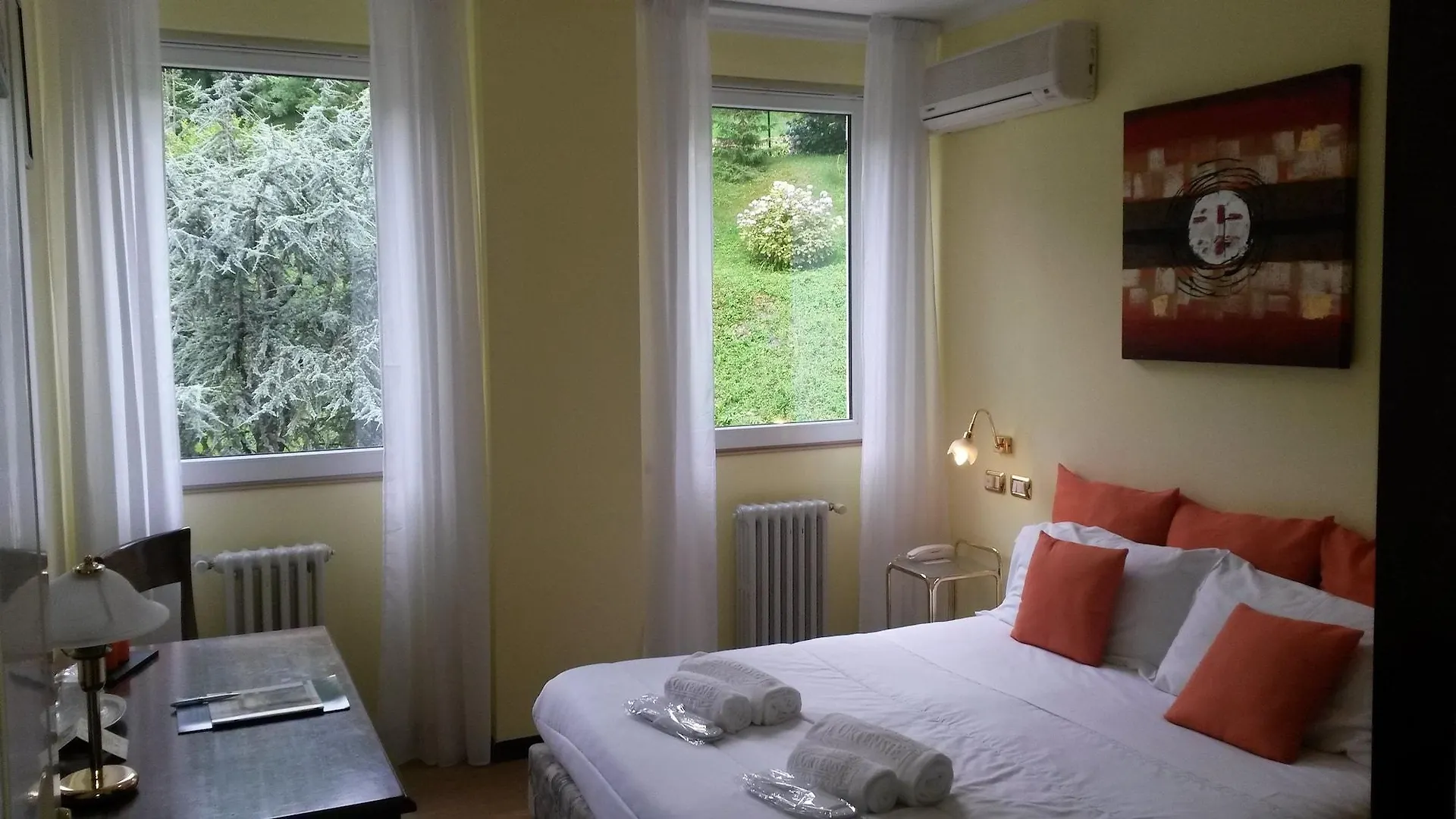 Hotel Villa Delle Ortensie Sant'Omobono Imagna Italia