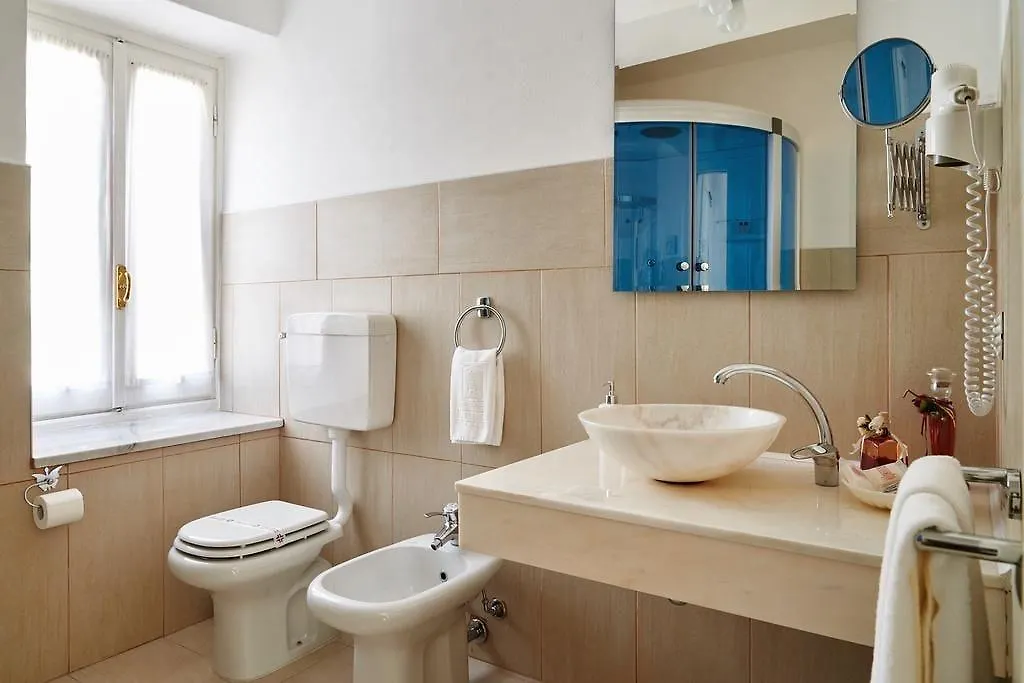 Hotel Villa Delle Ortensie Sant'Omobono Imagna 4*,  Italia