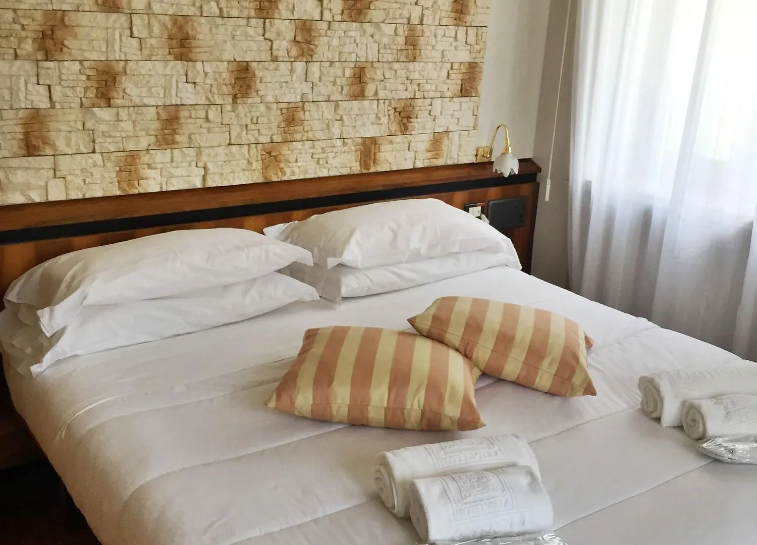 Hotel Villa Delle Ortensie Sant'Omobono Terme