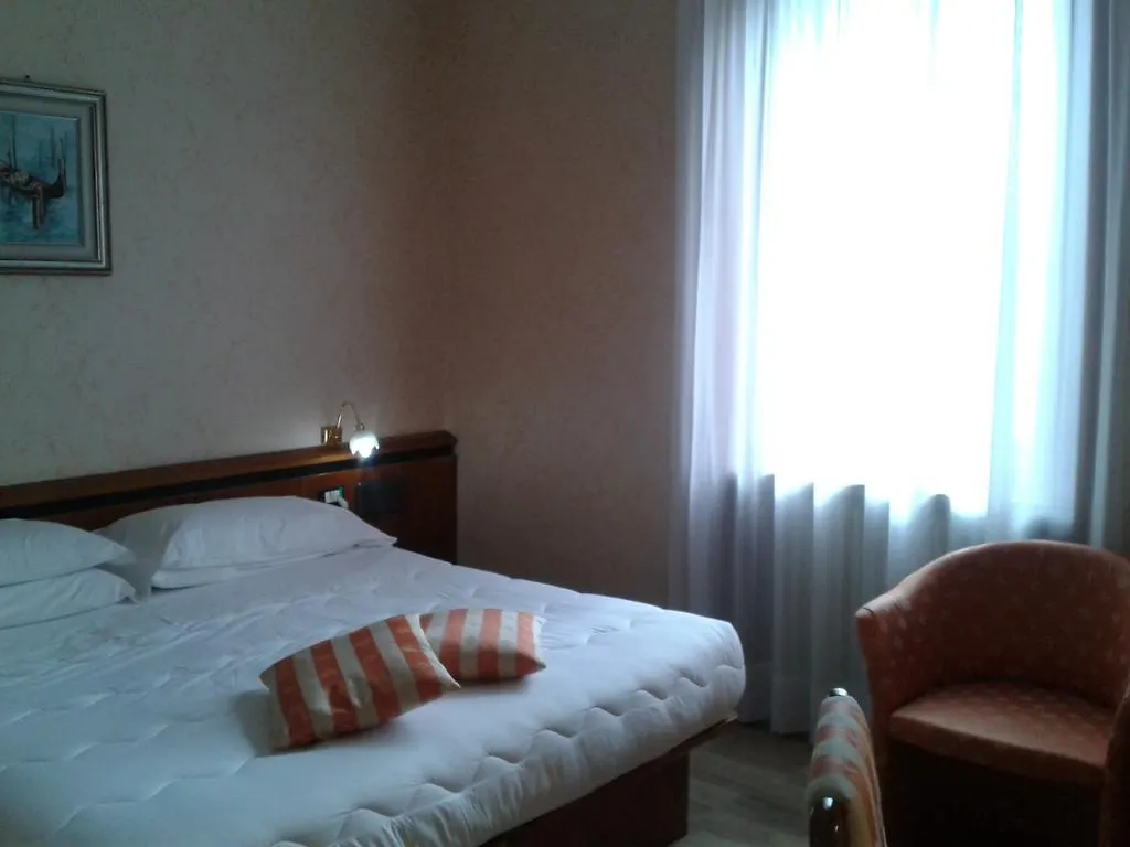 Hotel Villa Delle Ortensie Sant'Omobono Terme
